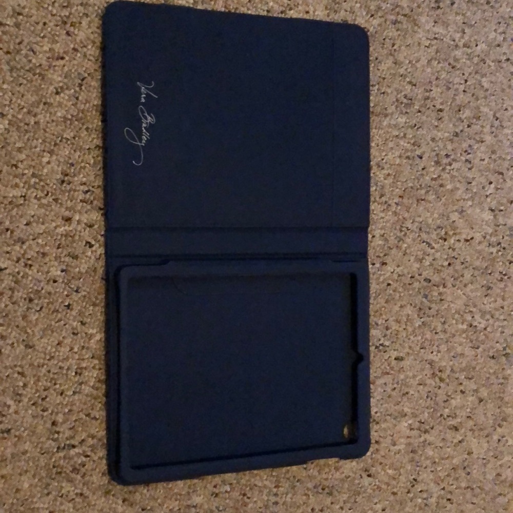 iPad case - Picture 2 of 2